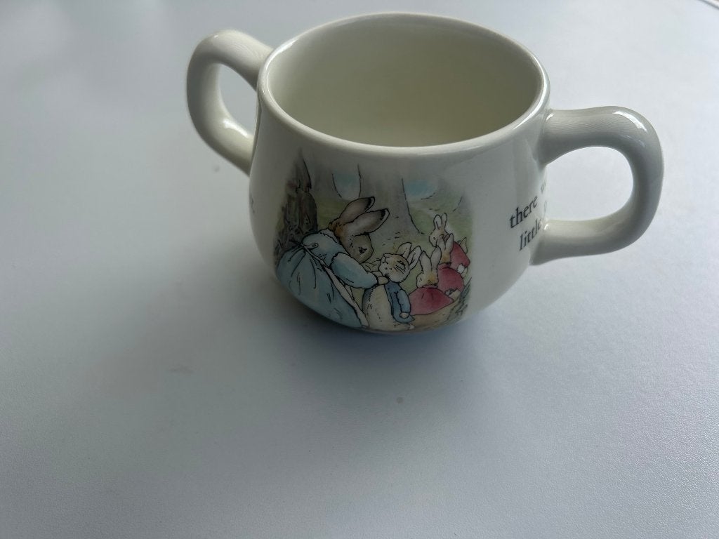 Wedgwood Peter Rabbit Beatrix Potter mok, Antiek en Kunst, Ophalen of Verzenden