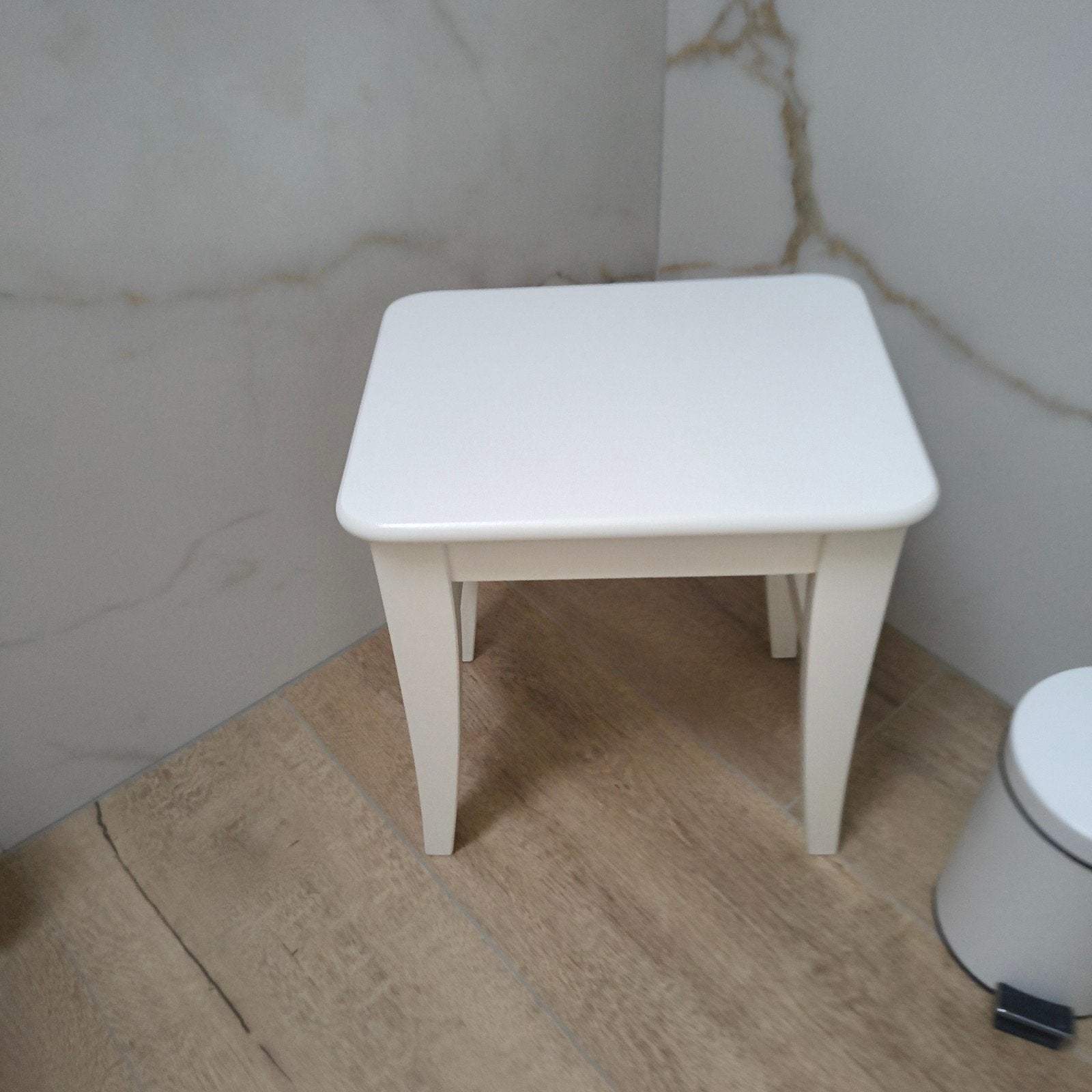 Wit krukje - Ideaal voor badkamer of kinderkamer, Ophalen, Zo goed als nieuw, Hout