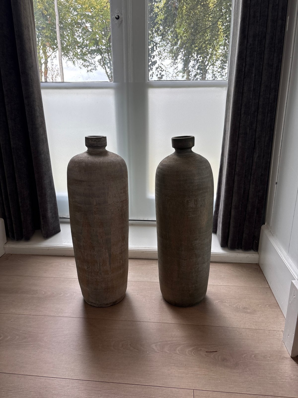 Set van 2 grote decoratieve vazen, Antiek en Kunst, Antiek | Vazen, Ophalen