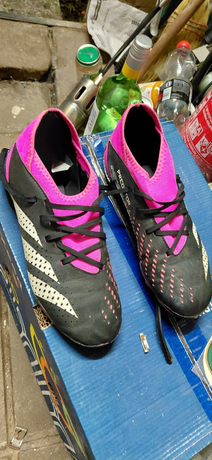 Adidas Predator voetbalschoenen  maat 37- Zwart/Roze, Ophalen of Verzenden, Gebruikt, Schoenen