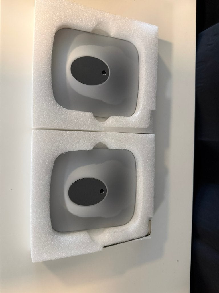 KEF P1 Deskpad - Zwart/Zilver - NIEUWSTAAT, Overige merken, Overige typen, Ophalen of Verzenden, Zo goed als nieuw