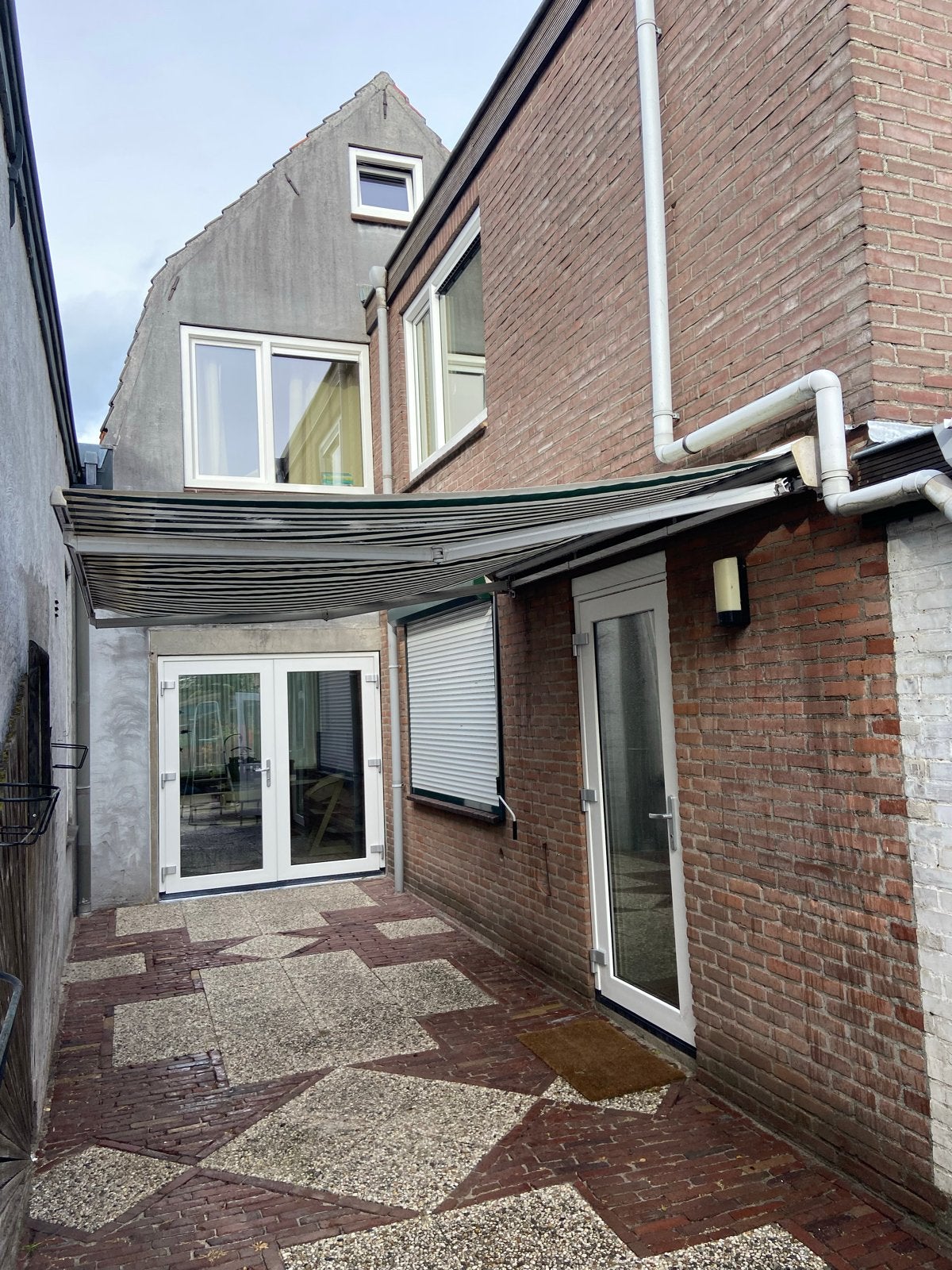 Knikarmscherm - Groen/Wit gestreept zonnescherm, Ophalen, Gebruikt, 150 tot 300 cm, 250 cm tot 450 cm