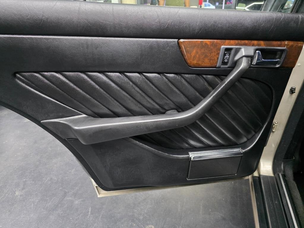 Mercedes-Benz S-klasse 560 SE Compleet gerestaureerd !, foto 9
