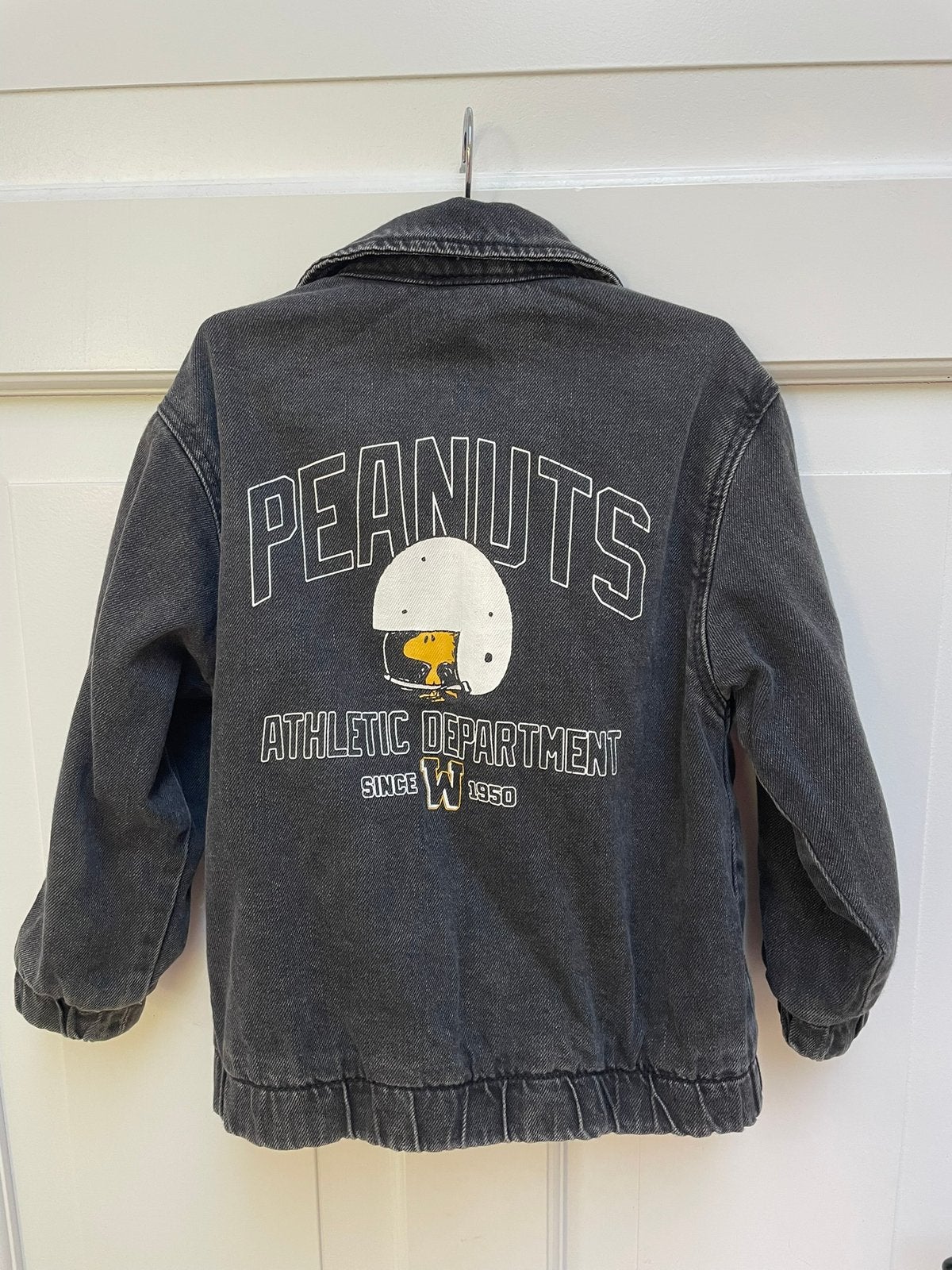 Denim bomberjack Snoopy Peanuts van Zara, maat 98, Kinderen en Baby's, Ophalen of Verzenden, Gebruikt, Jongen, Jas
