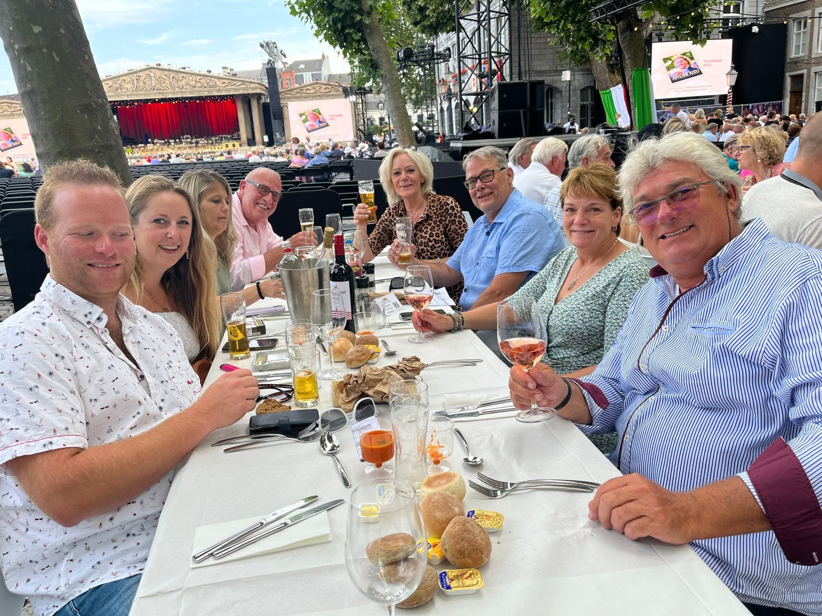 André Rieu terras arrangement tickets op het Vrijthof., Tickets en Kaartjes, Juli