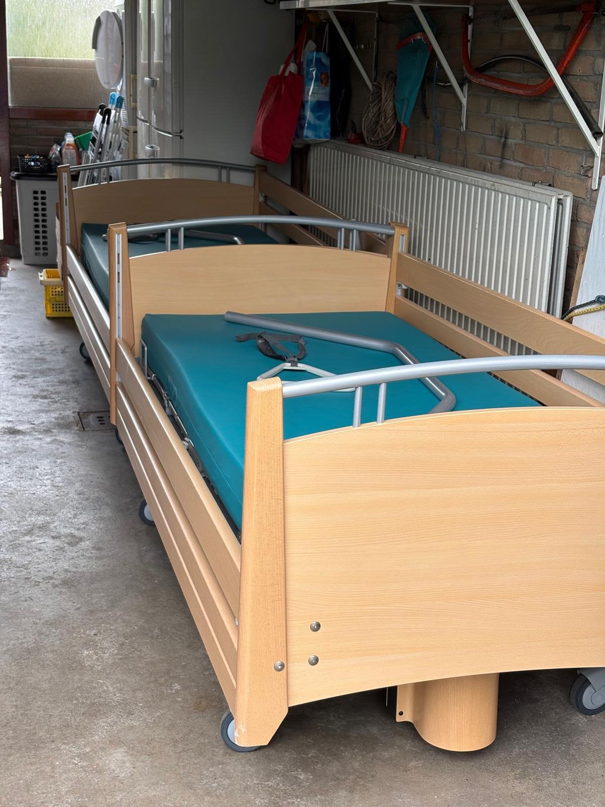 2 x Hoog laag bed Wissner Bosserhoff, Ophalen, 90 cm, Eenpersoons, 210 cm