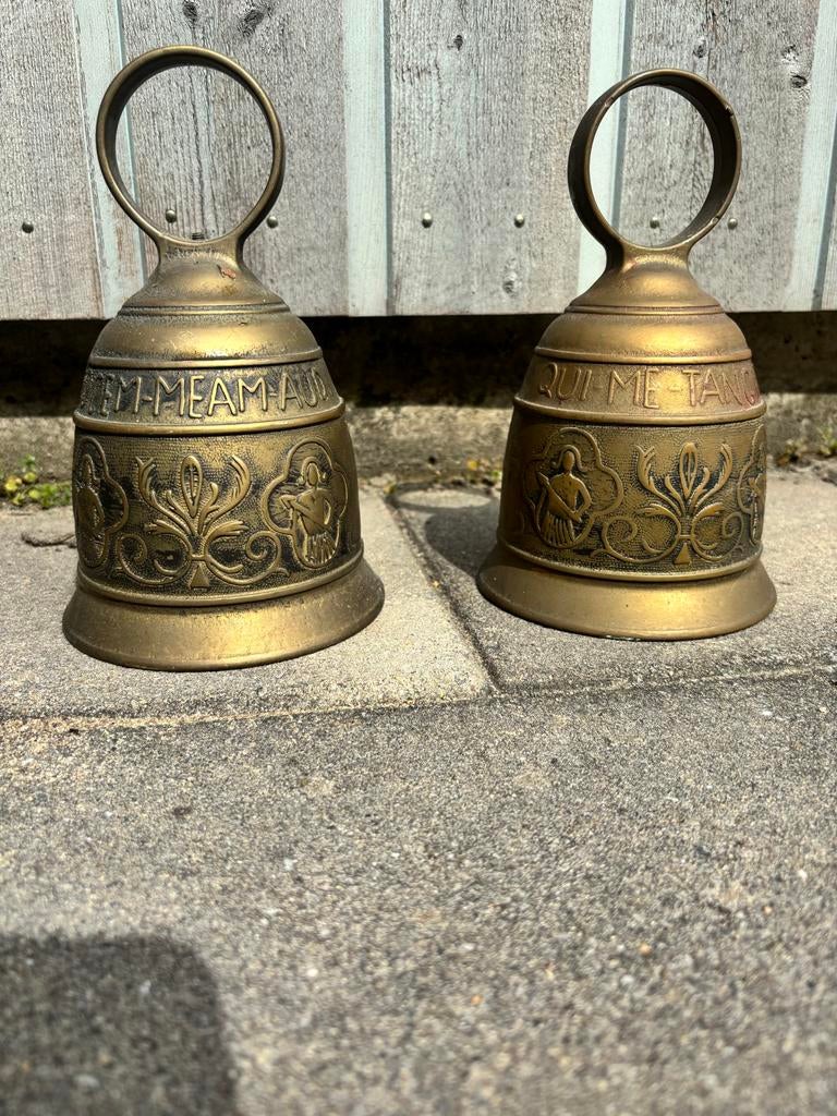 2x Grote koperen bel met inscripties, Antiek en Kunst, Ophalen of Verzenden, Koper