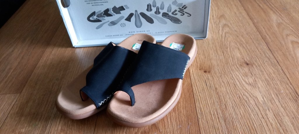 Gabor donkerblauwe slippers maat 36., Kleding | Dames, Schoenen, Slippers, Blauw, Gabor, Nieuw