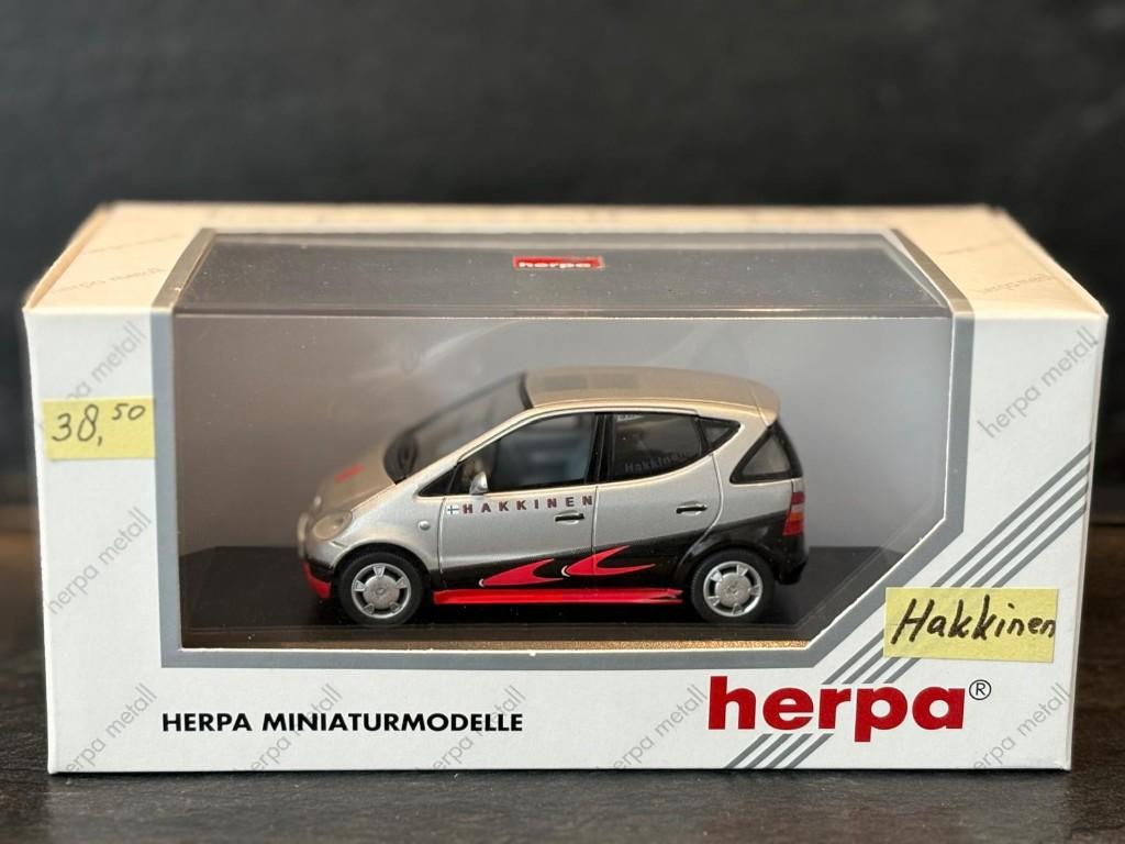 Mercedes-Benz A-Klasse Hakkinen | Herpa | Mint/Boxed, Ophalen of Verzenden, Nieuw, Auto, Overige merken