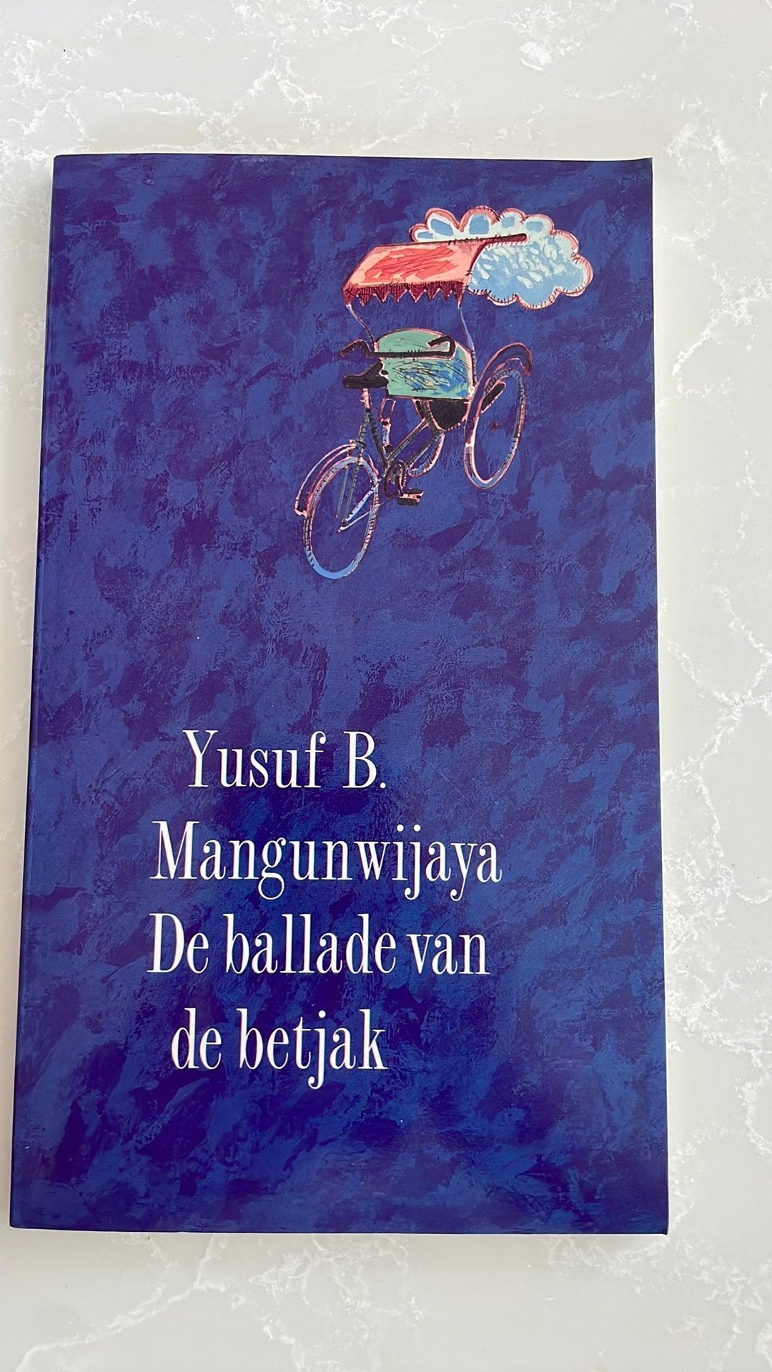Boek: “De Ballade van de Betjak”, Yusuf B Mangunwijaya, Ophalen of Verzenden, Zo goed als nieuw