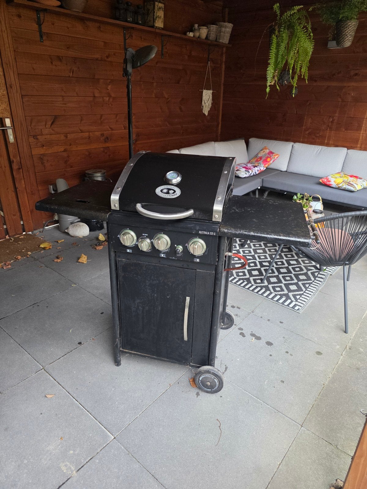 Zwarte Gasbarbecue met Zijtafels, Ophalen, Gebruikt, Outdoorchef