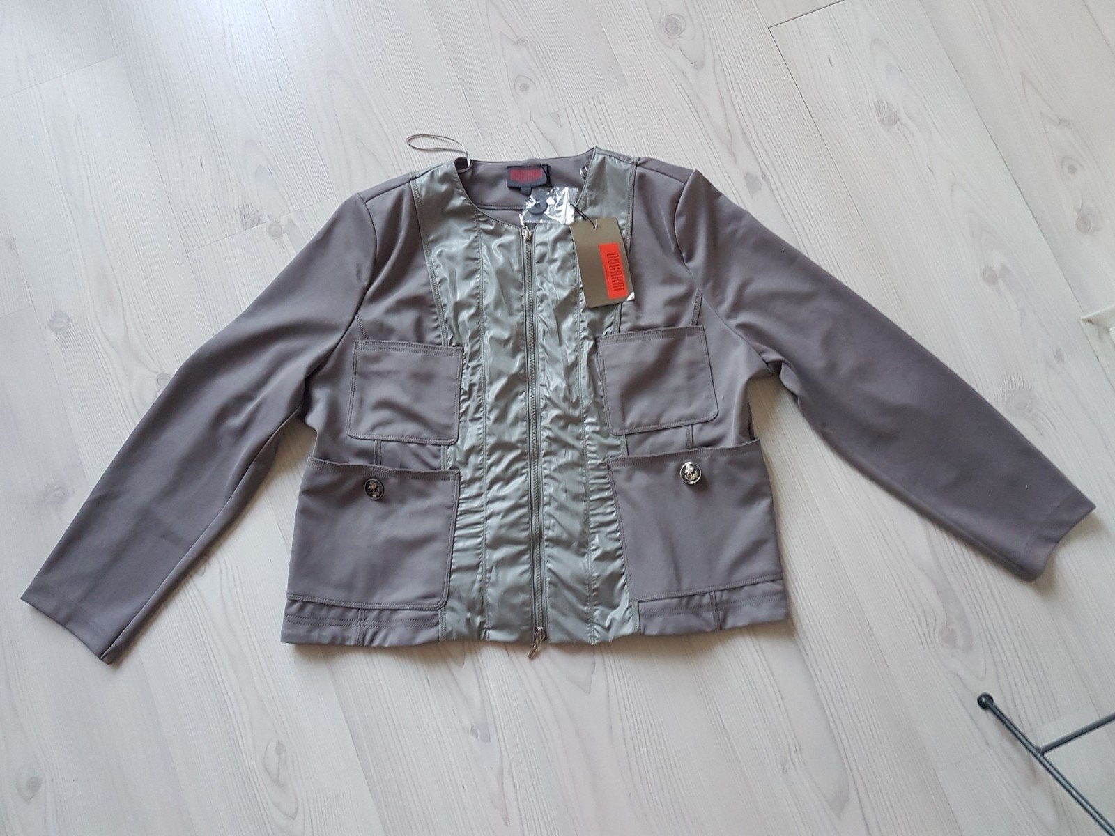 Bugarri dames softshell zomerjas size large, Kleding | Dames, Jassen | Zomer, Ophalen of Verzenden, Nieuw