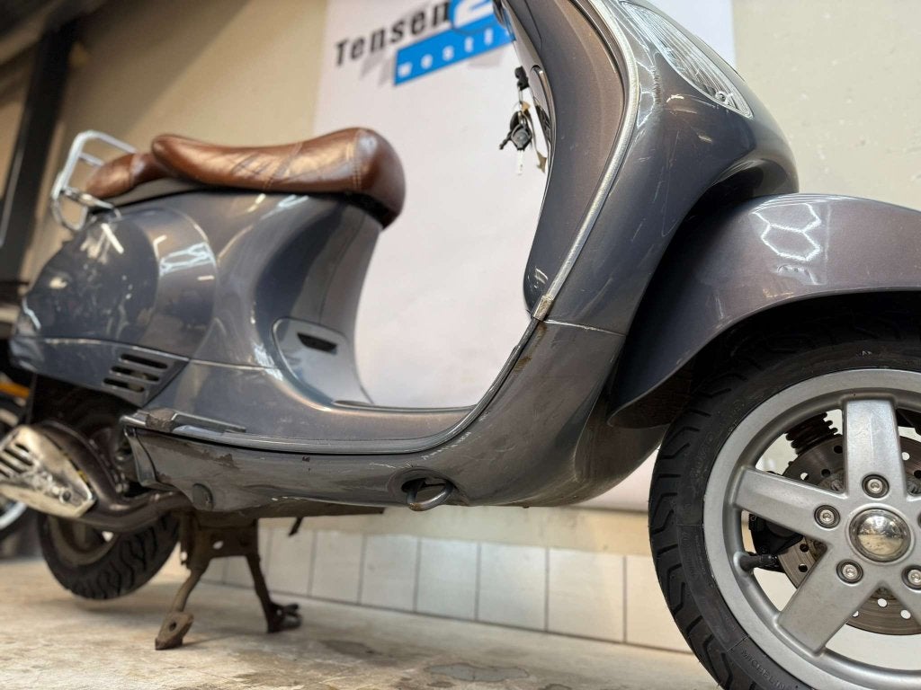 Vespa LXV 45KM 2T, Fietsen en Brommers, Scooters | Vespa, Niet ingevuld, Gebruikt, Maximaal 45 km/u, Niet ingevuld