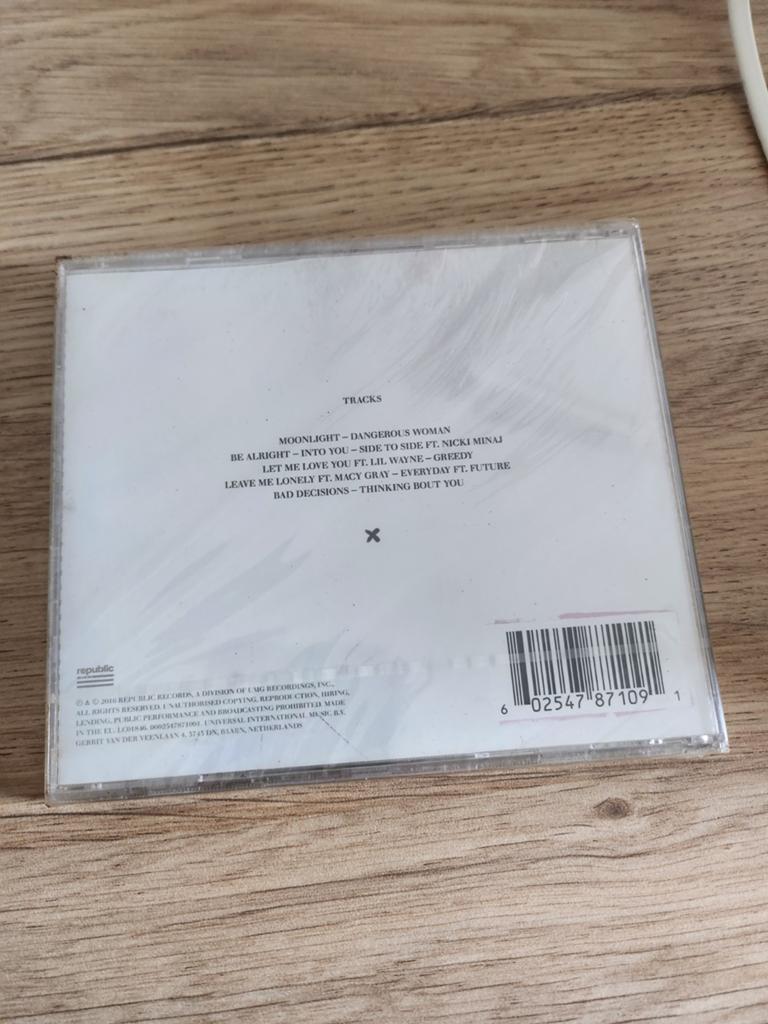 Ariana Grande - Dangerous Woman CD (in de verpakking), Cd's en Dvd's, Cd's | Pop, Zo goed als nieuw, 2010 - 2019, Ophalen of Verzenden