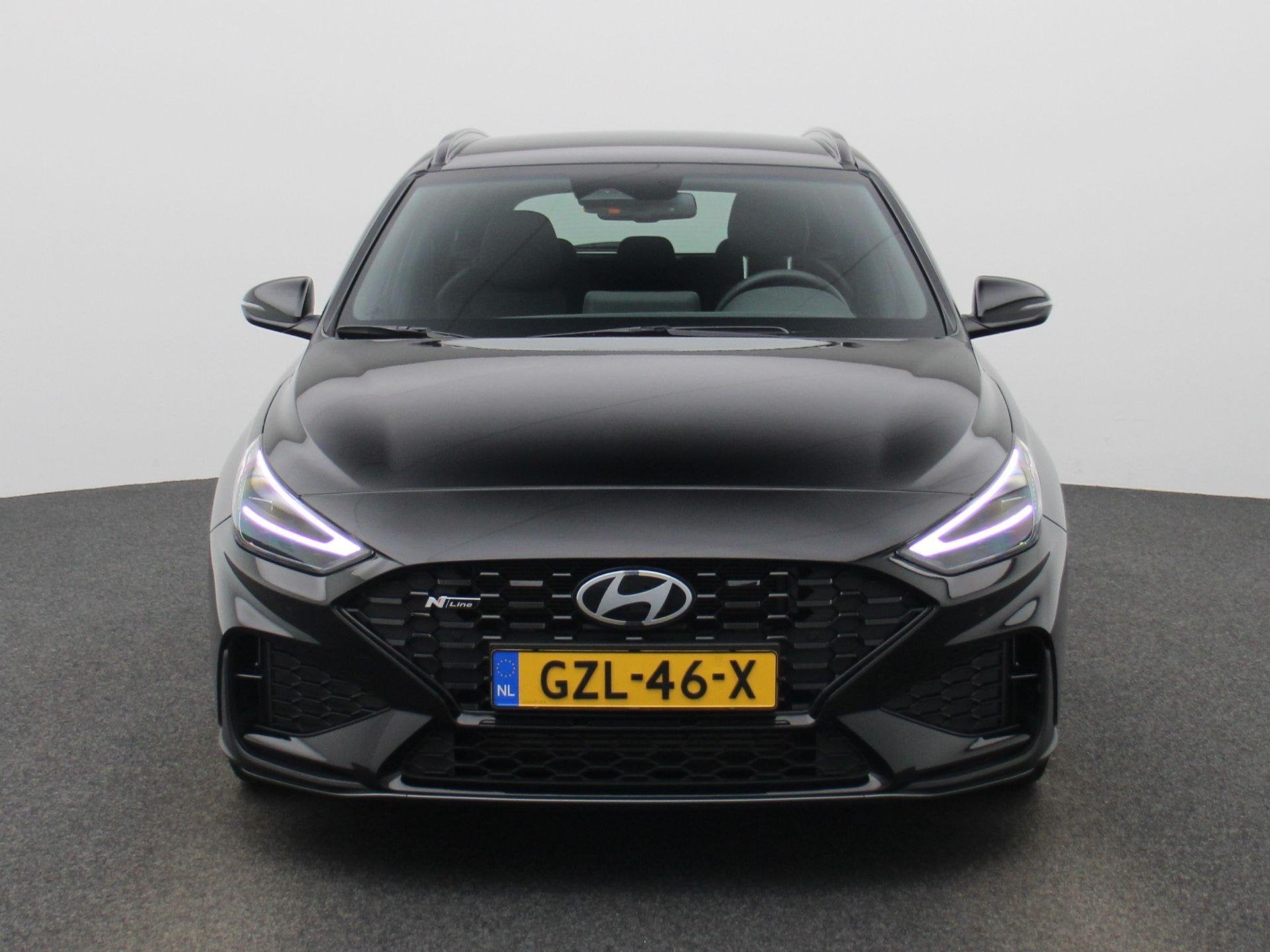 Hyundai i30 Wagon 1.5 T-GDi MHEV N Line | Stoelverwarming |, Auto's, 4 cilinders, 610 kg, Zwart, Origineel Nederlands