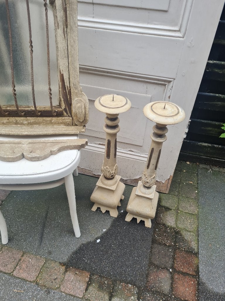 83 cm hoge houten kandelaars p/st 29.95