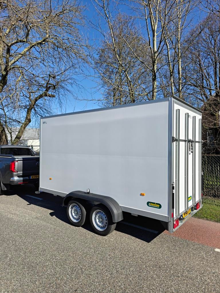 Demo Unsinn gesloten aanhanger met laadklep, Auto diversen, Aanhangers en Bagagewagens, Ophalen of Verzenden, Zo goed als nieuw
