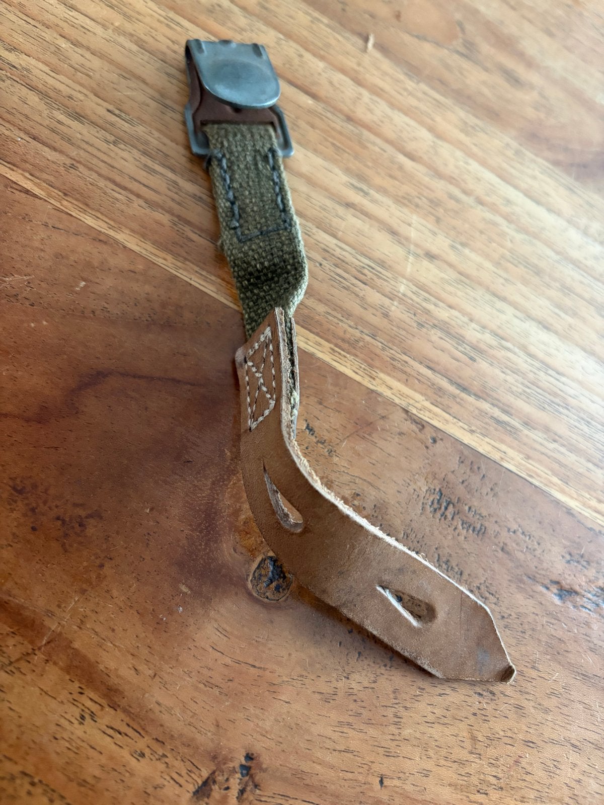 Korte Gasmaskerbus Riem - Mint Staat, Ophalen of Verzenden, Overige soorten, Overige gebieden, Overige typen