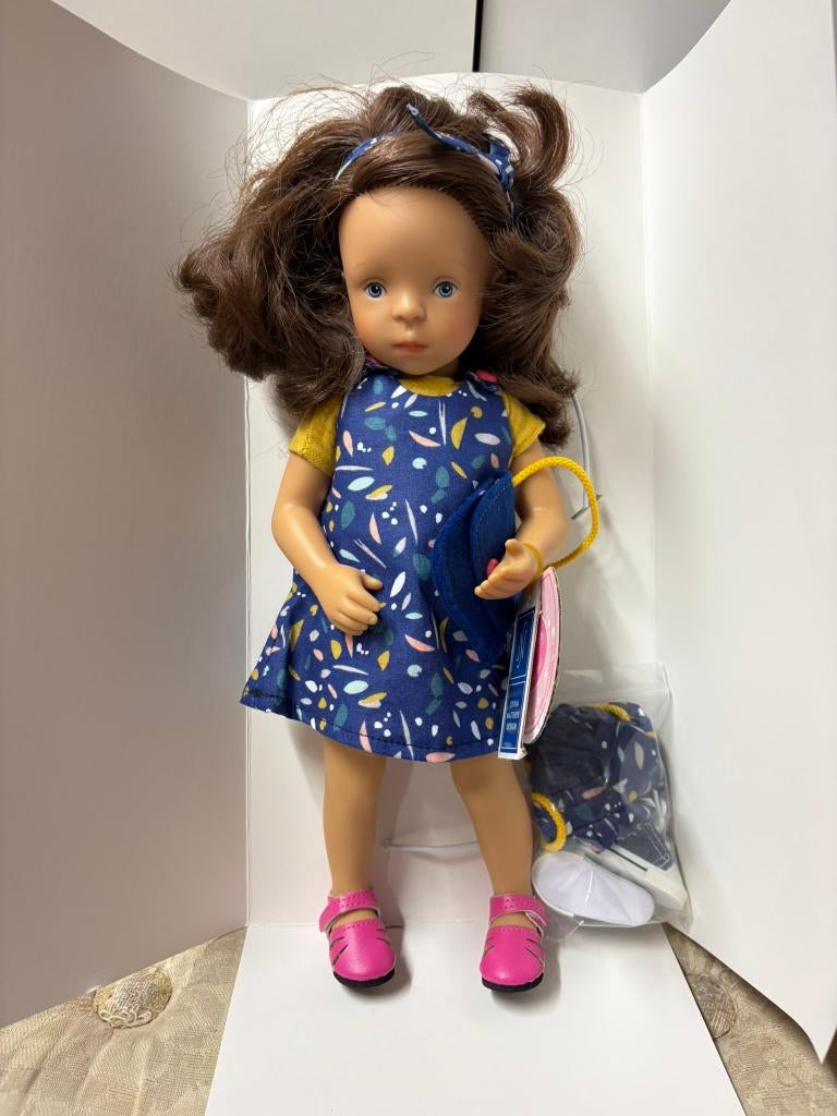 Sylvia Natterer Minouche Anaïs 34 cm Petitcollin., Verzamelen, Poppen, Ophalen of Verzenden, Nieuw, Pop