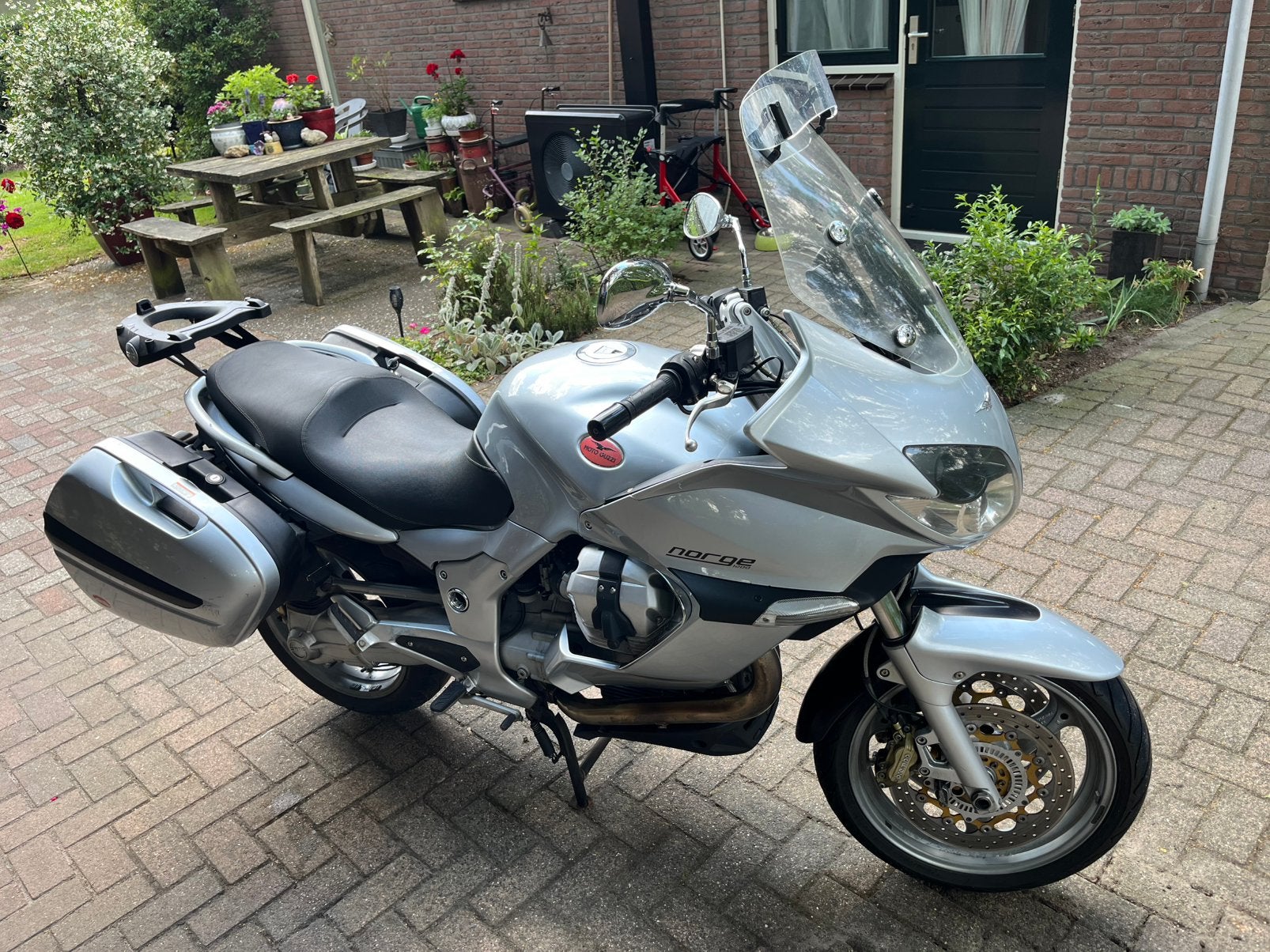 Moto Guzzi Norge 1200, 2 cilinders, Occasion, Motorrijbewijs A, 1151 cc