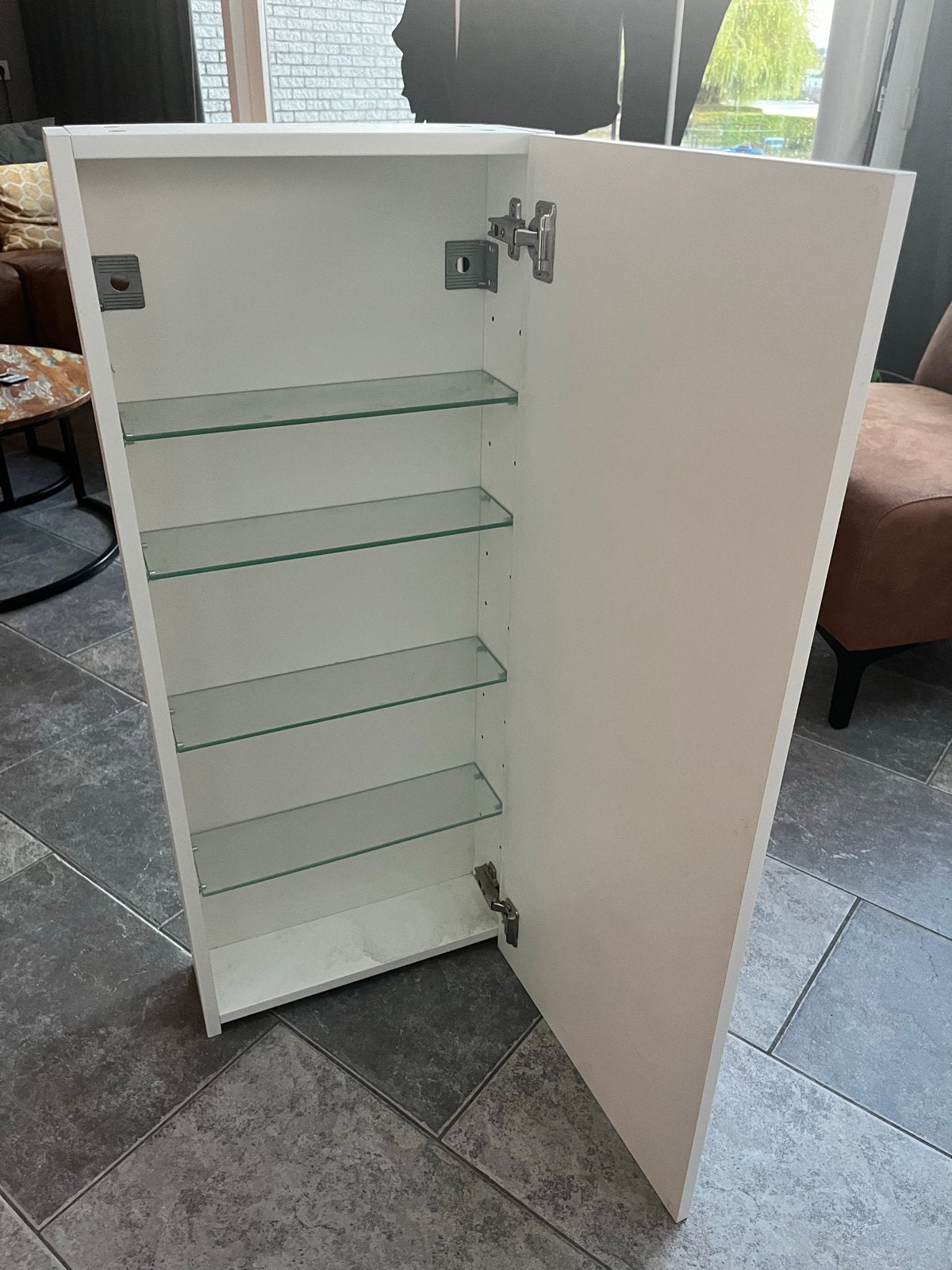 Witte badkamerkast met glazen planken, Ophalen, Gebruikt