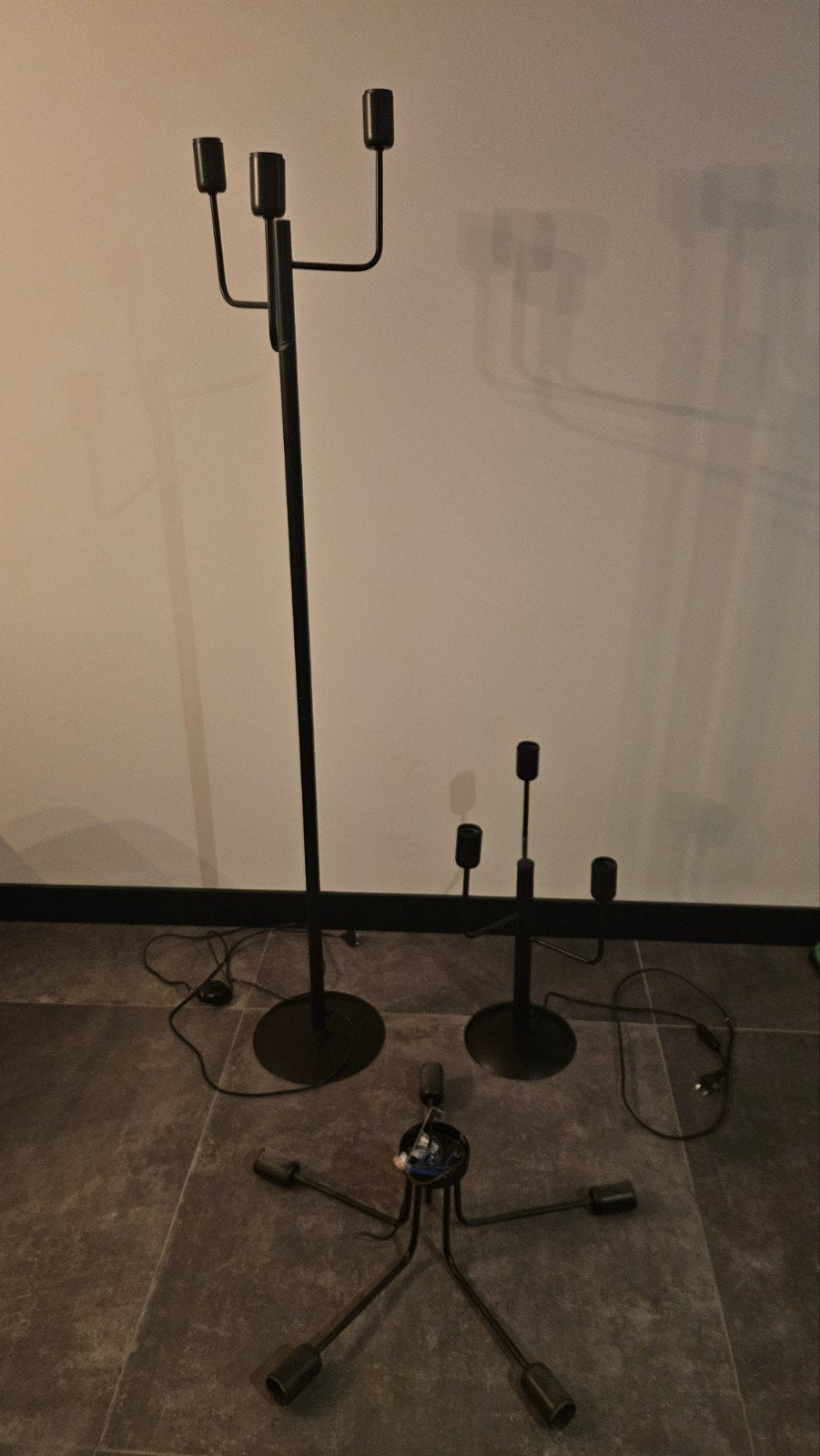 Set van 4 zwarte metalen lampen, plafond, hang, sta en tafel, Ophalen, Gebruikt, E27 (groot), Metaal