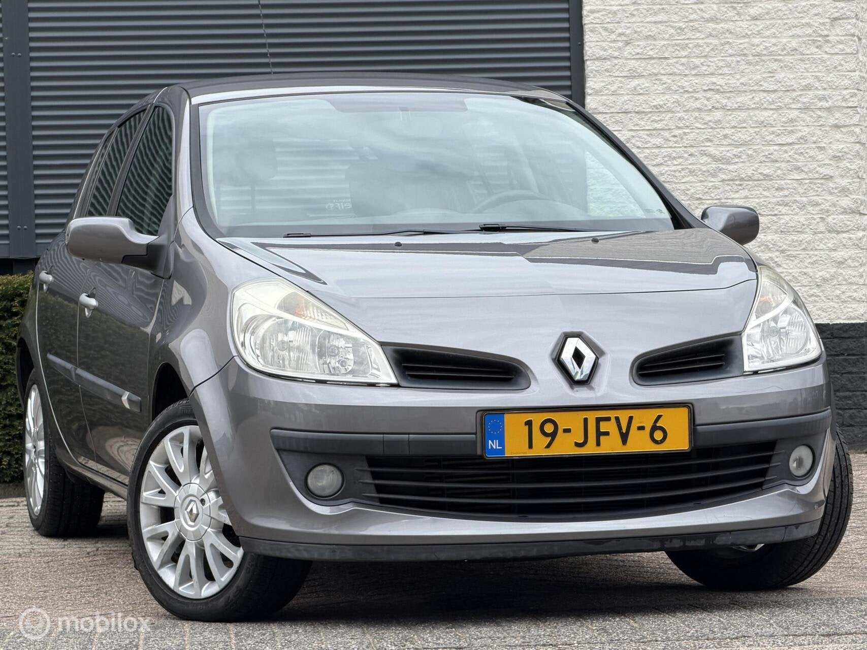 Renault Clio 1.2 TCe Special Line|NW APK|NAP|AIRCO|CRUISE, Voorwielaandrijving, Gebruikt, 4 cilinders, 49 €/maand