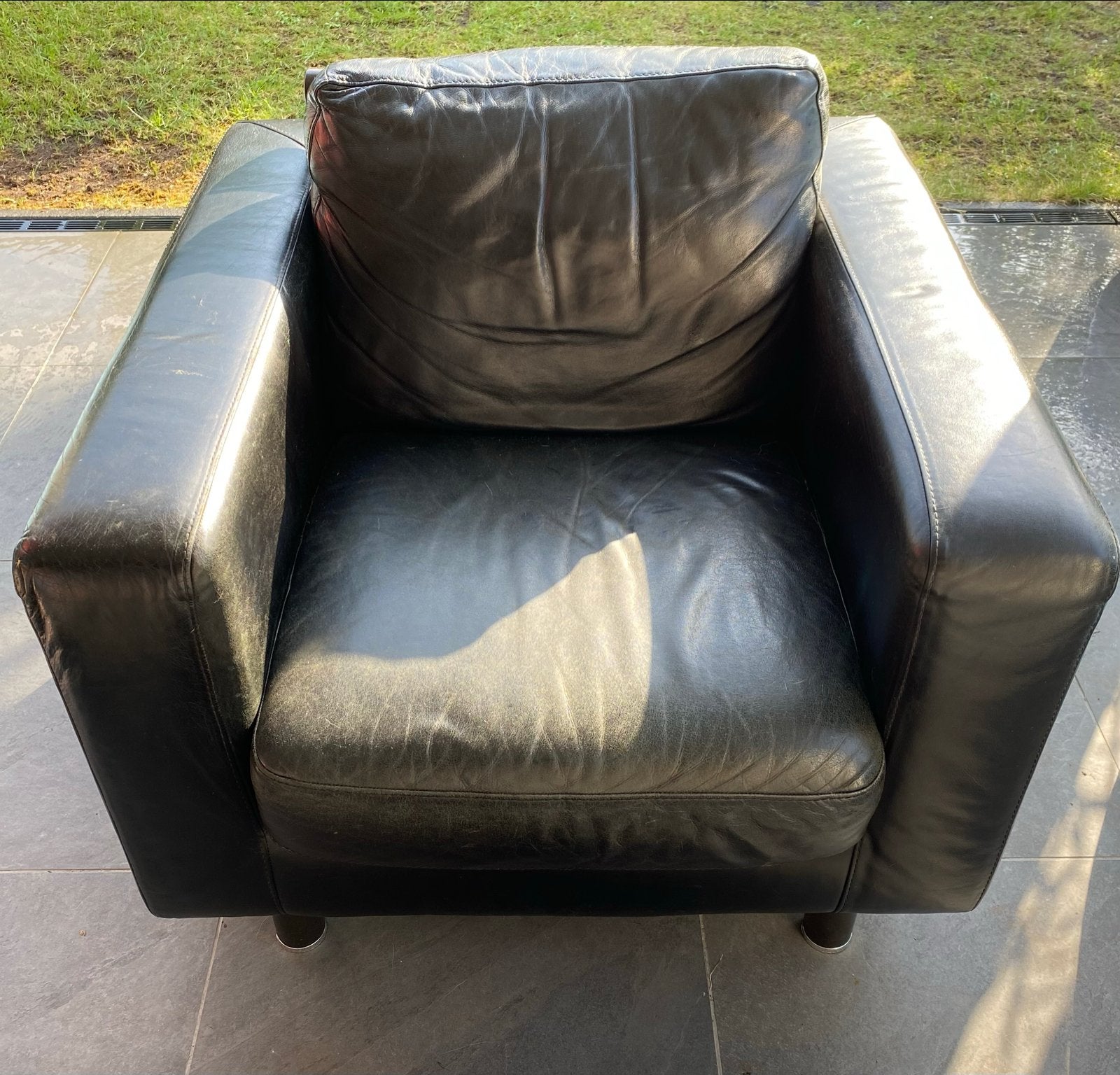 Gratis Natuzzi zwarte leren stoel., Huis en Inrichting, Ophalen, Gebruikt, 50 tot 75 cm, Leer