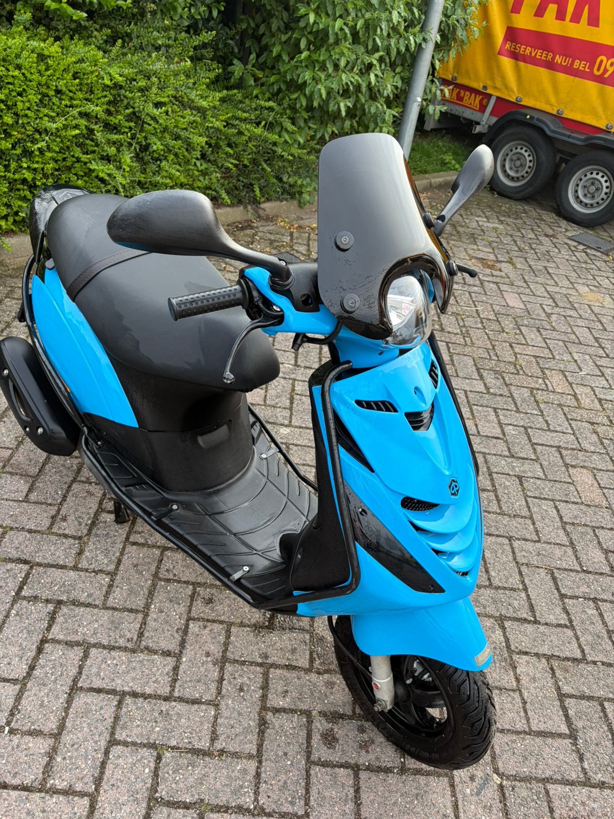 Piaggio zip 50cc 2024–Porsche blauw SP— zeer nette staat, Ophalen, Maximaal 45 km/u, Zip, Zo goed als nieuw
