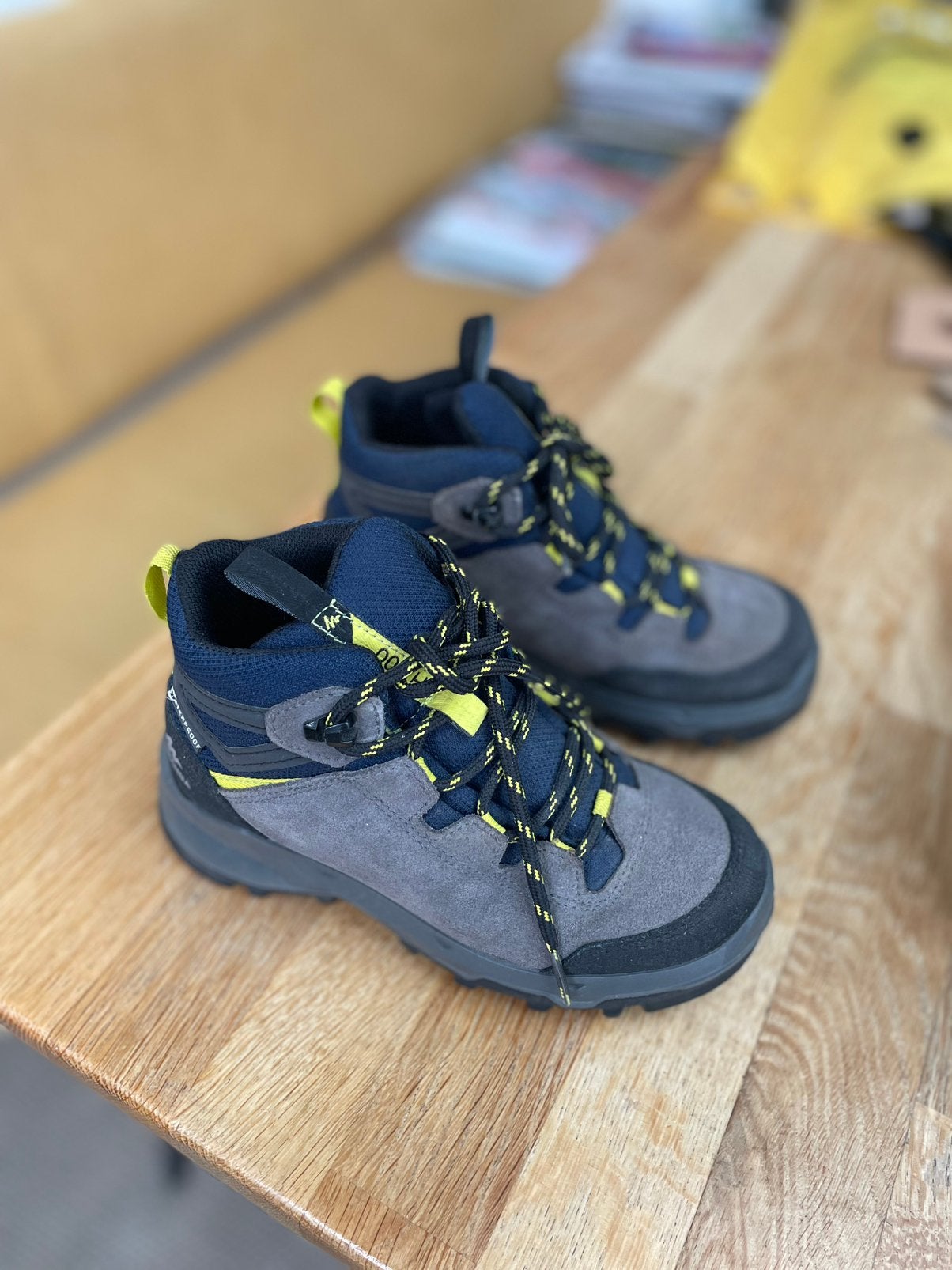 Quechua wandelschoenen maat 31, Ophalen, Zo goed als nieuw, Schoenen