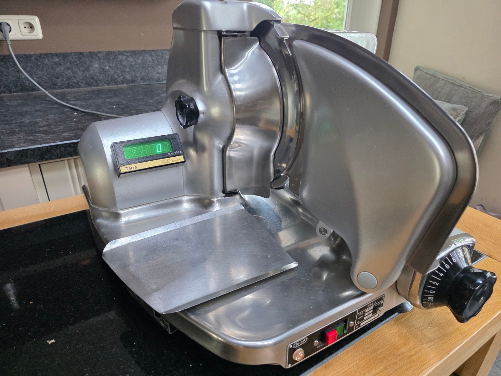 Berkel Vlees Snijmachine 834 S met Weegschaal, Ophalen, Gebruikt, Bakkerij en Slagerij