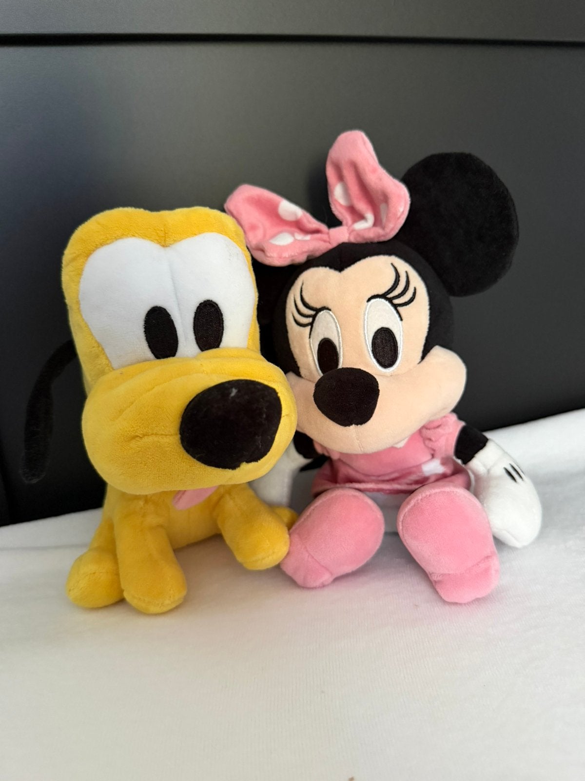 Knuffels disney mini mouse en pluto, Ophalen of Verzenden, Zo goed als nieuw, Overige typen
