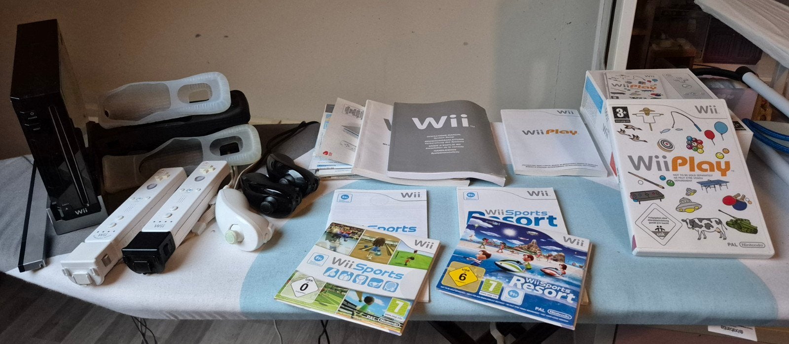 Complete Nintendo Wii Bundel met 11 Spellen en Accessoires, Ophalen of Verzenden, Gebruikt, Met 2 controllers, Met stuurtje