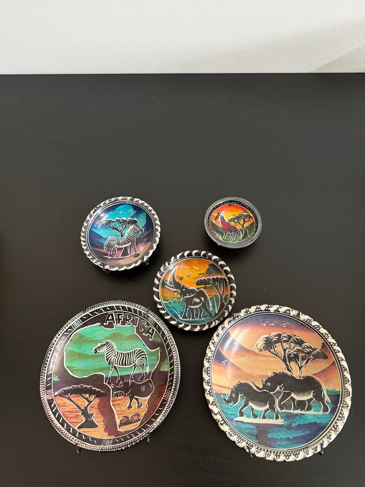 Set van 5 Afrikaanse decoratieve wandborden met ophangsystee, Ophalen of Verzenden