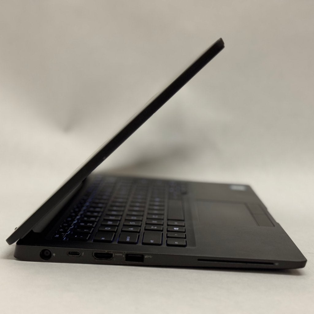 Dell Latitude 7400 14/i5-8365/16/512/W11, Computers en Software, Windows Laptops, Dell, Zo goed als nieuw, Support@Dell.com, One Dell Way
Round Rock, TX 78682
United States