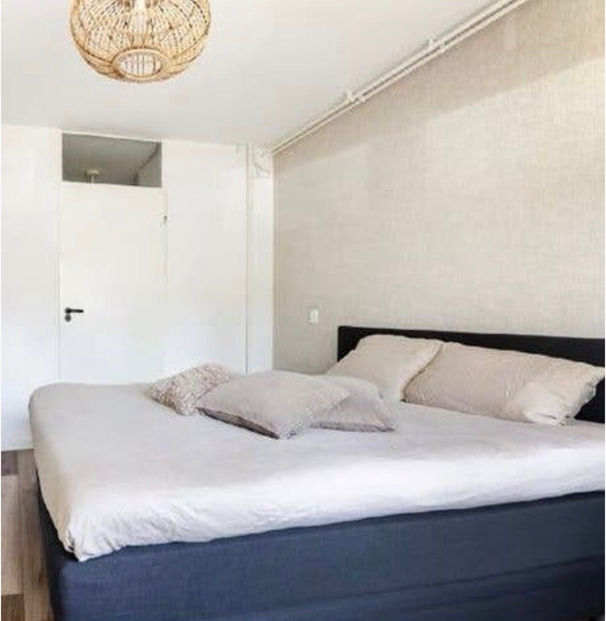 GRATIS OP TE HALEN - bed, Huis en Inrichting, Ophalen, Gebruikt, Eenpersoons, Zwart