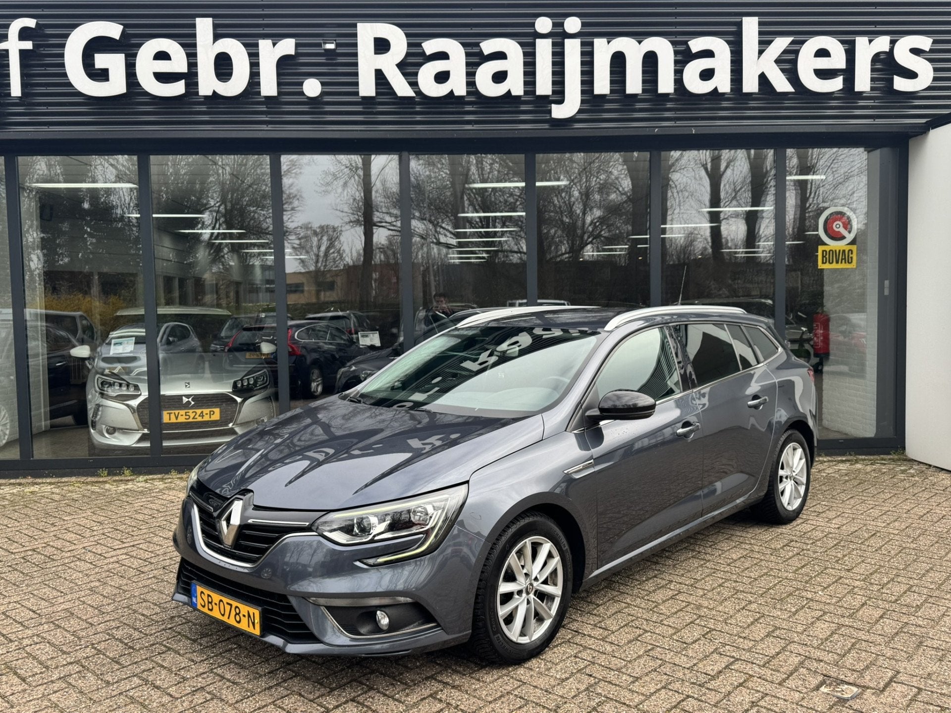 Renault Mégane Estate 1.5 dCi Limited*Navi*ECC*EXPORT/EX.BP, Voorwielaandrijving, Gebruikt, 4 cilinders, Origineel Nederlands
