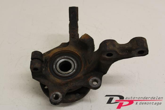 Fusee links-voor van een Renault Clio, Auto-onderdelen, Gebruikt, -, Renault, -