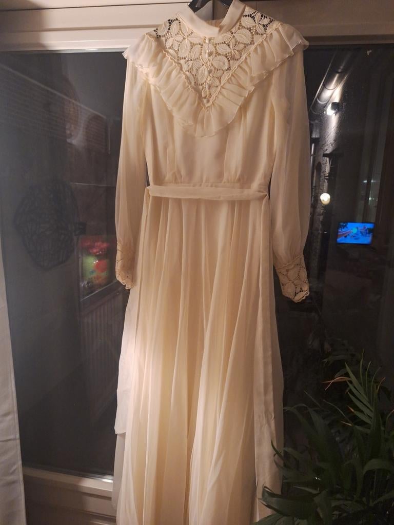 Prachtige Vintage Trouwjurk met Kant - Romantisch & Uniek, Trouwjurk, Beige, Ophalen of Verzenden, Onbekend