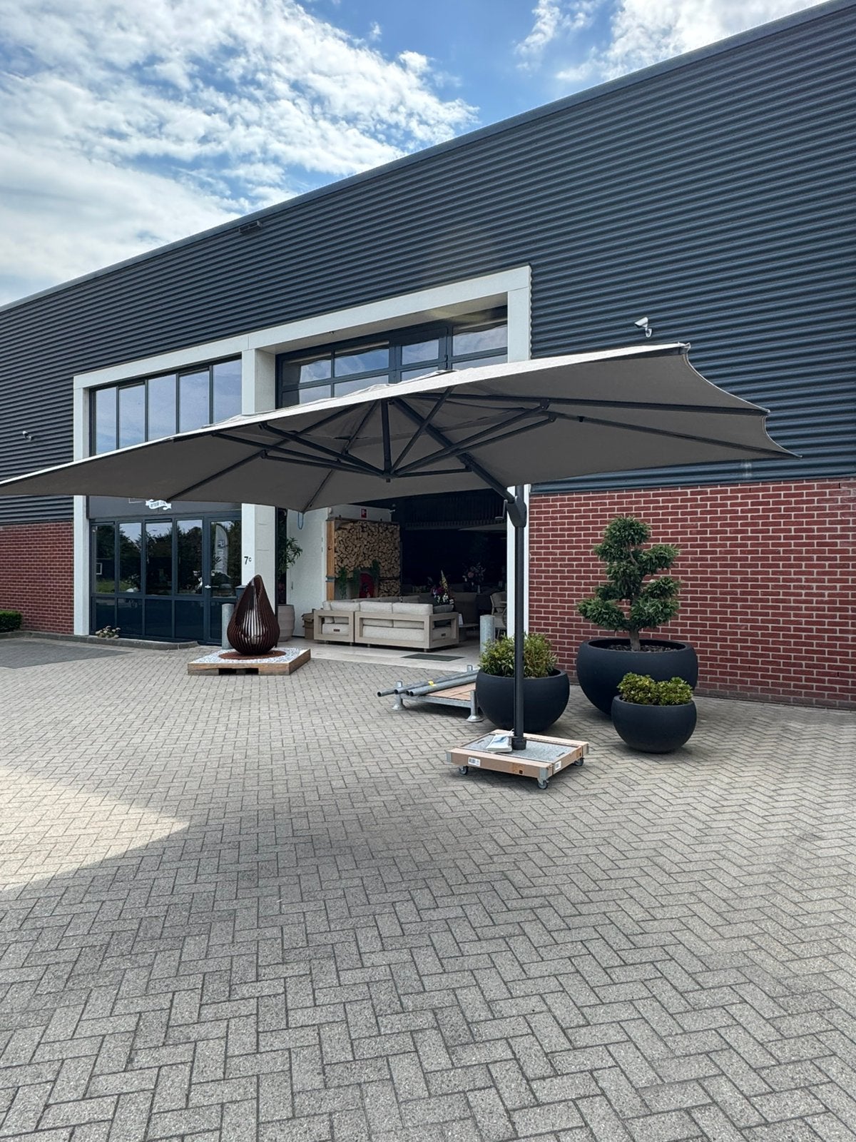 Zweefparasol 4 Seasons outdoor hacienda antraciet, Ophalen of Verzenden, Zo goed als nieuw, Zweefparasol