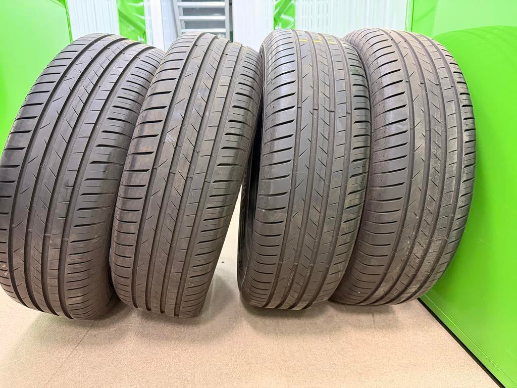 Vredestein Ultrac Zomerbanden 215/65 R17 VW Tiguan, Auto-onderdelen, Banden en Velgen, Ophalen, 17 inch, Band(en), Terreinwagen