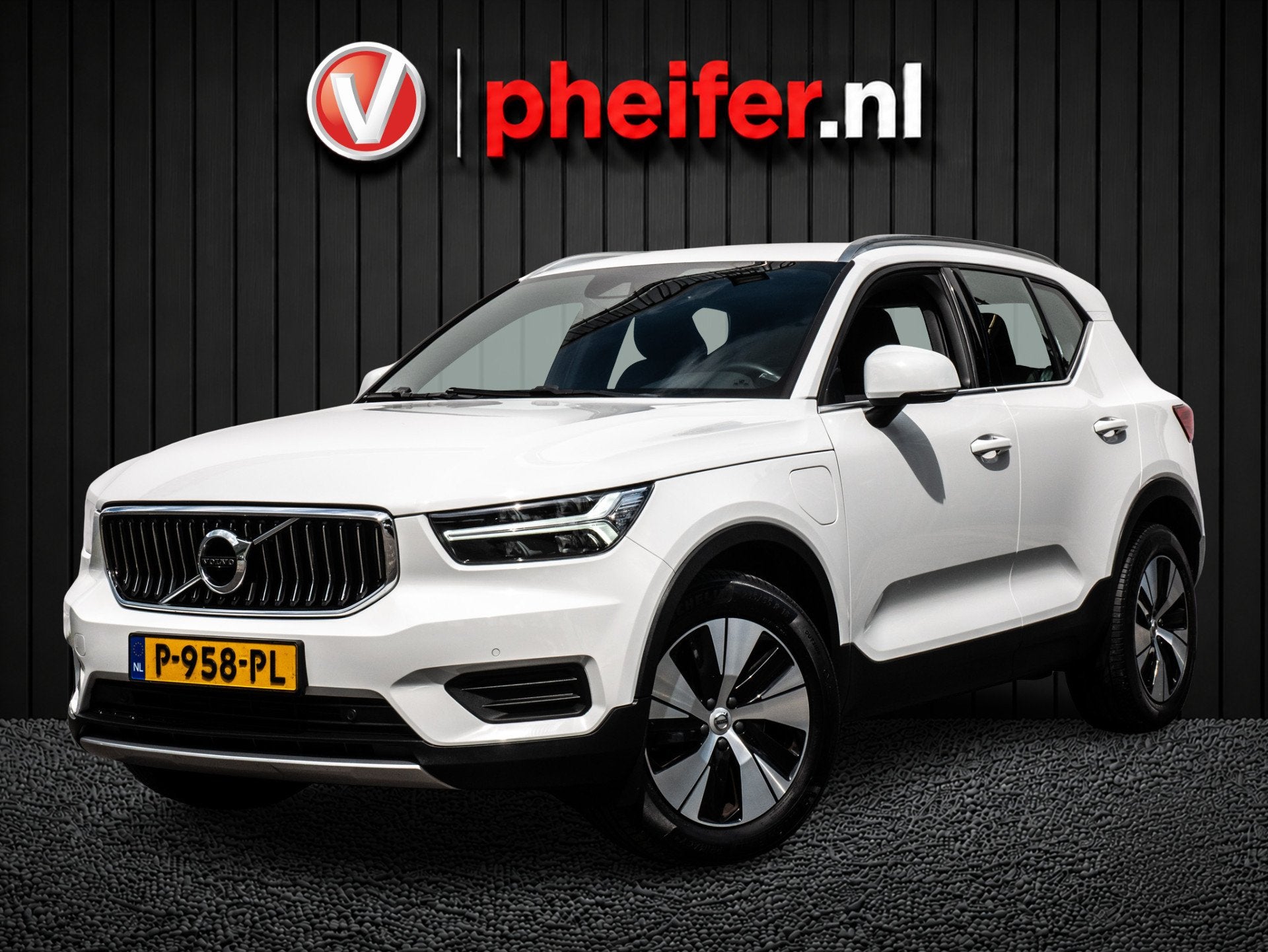 Volvo XC40 1.5 T4 211pk Recharge Inscription Expression Came, Stof, Wit, Origineel Nederlands, Bedrijf
