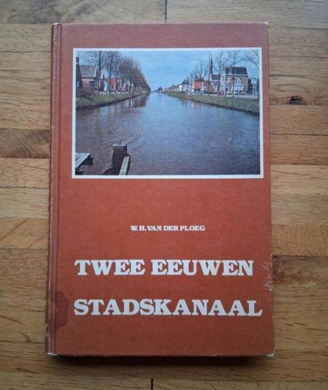 Twee eeuwen Stadskanaal
Groningen
Geschiedenis fotoboek info, Ophalen of Verzenden, Zo goed als nieuw