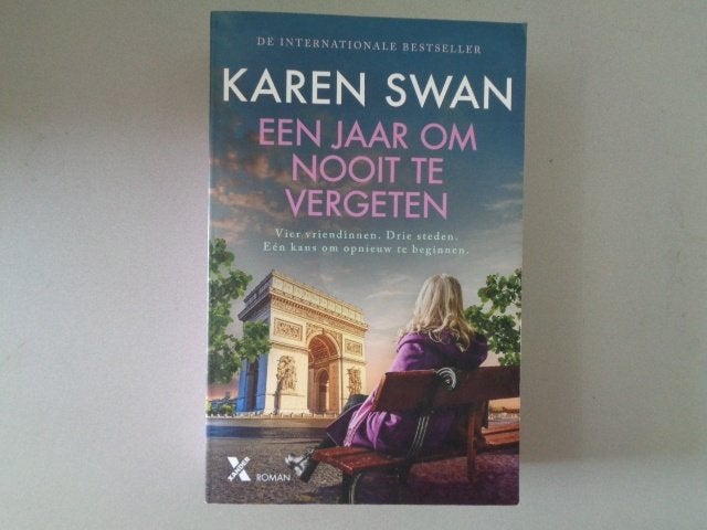 Een jaar om nooit te vergeten - Karen Swan, Europa overig, Karen Swan, Ophalen of Verzenden, Zo goed als nieuw