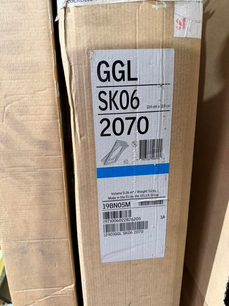 Velux GGL SK06 2070 114x118cm + EDW SK06 nieuw in doos, Ophalen, 80 tot 120 cm, 80 tot 120 cm, Nieuw