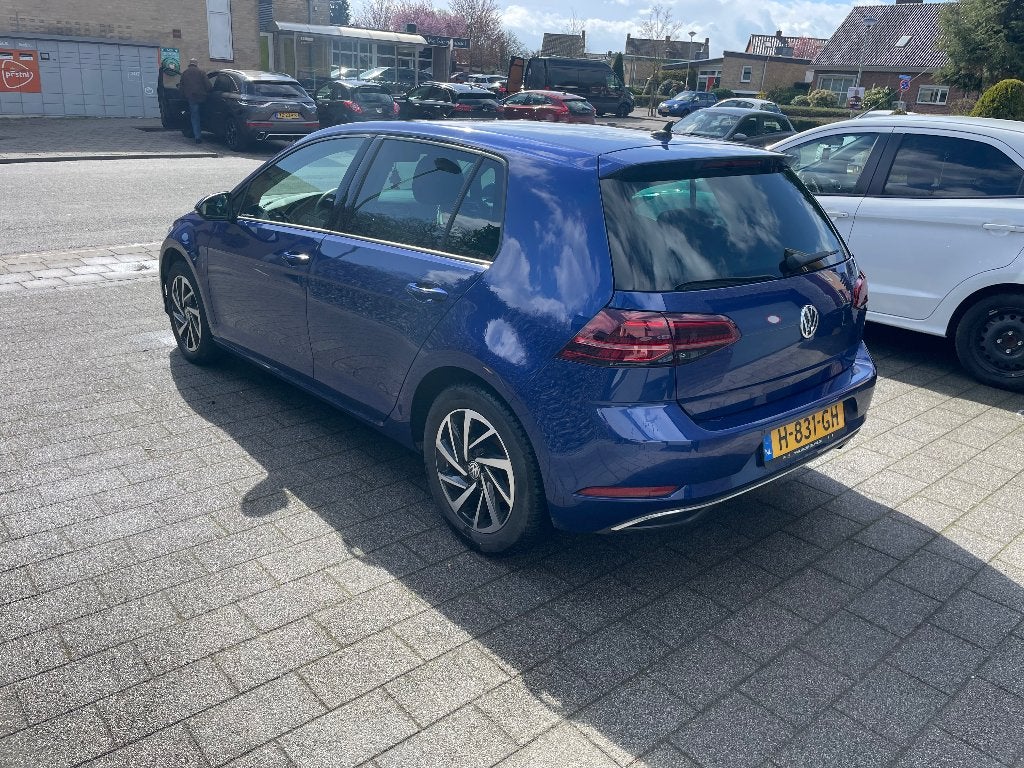 Volkswagen Golf 1.0 TSI 115pk 7-DSG 2018 Blauw, Auto's, Zwart, 1165 kg, 49 €/maand, 630 kg
