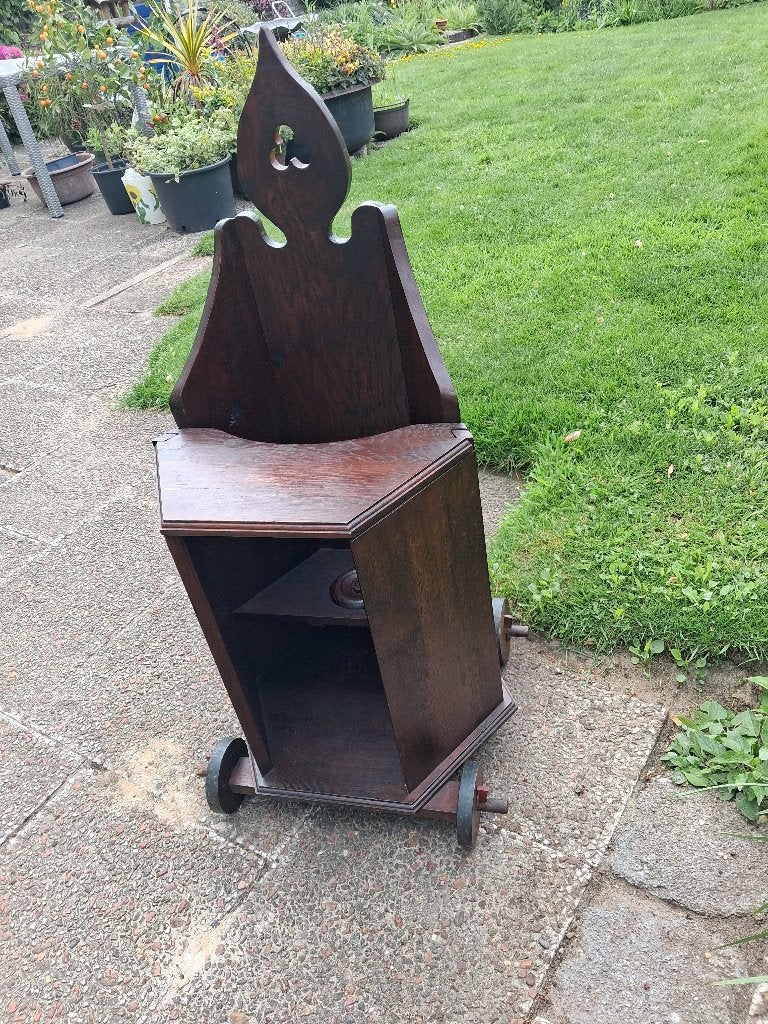 antiek curiosa nostalgie houten poppenstoel bruin, Antiek en Kunst, Ophalen