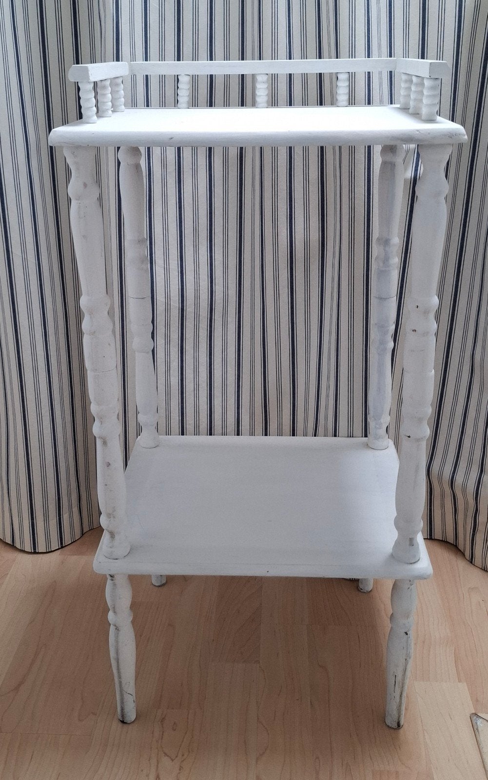 brocante wit tafeltje, Ophalen