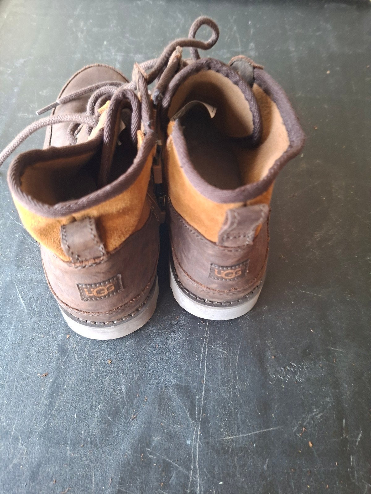 Ugg laarzen maat 36, Kleding | Dames, Bruin, Lage of Enkellaarzen, Ophalen of Verzenden, Gedragen