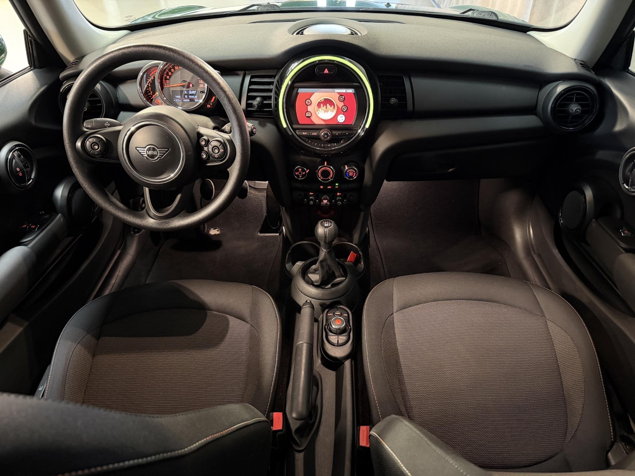 MINI 3-Deurs 1.5 One Salt 15"/Airco/Bluetooth/Centrale vergr, Voorwielaandrijving, Dealer onderhouden, Stof, Gebruikt